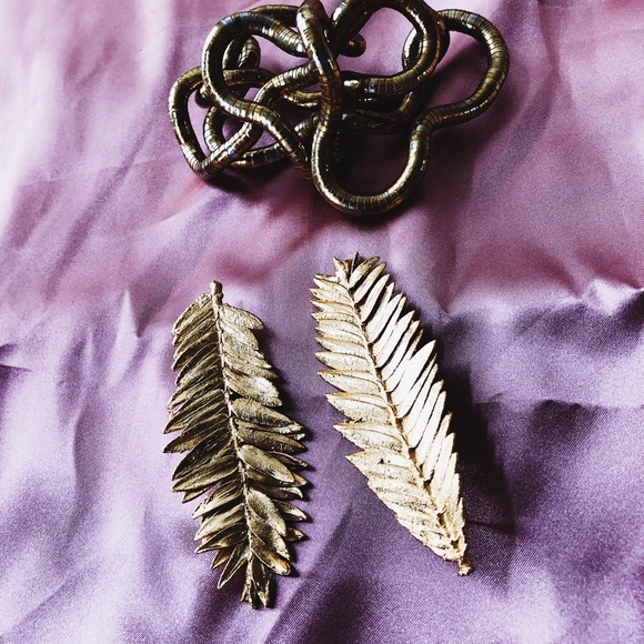 4inch Handmade Gold-Color Leaf Earrings & Bracelet - Picture 3 of 4